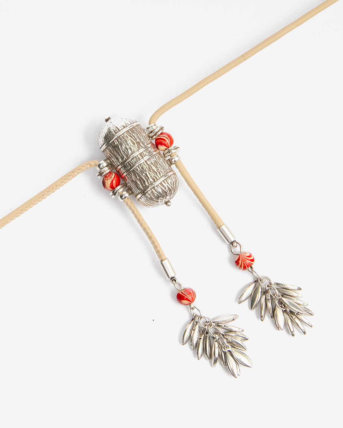 COLLIER JANYS